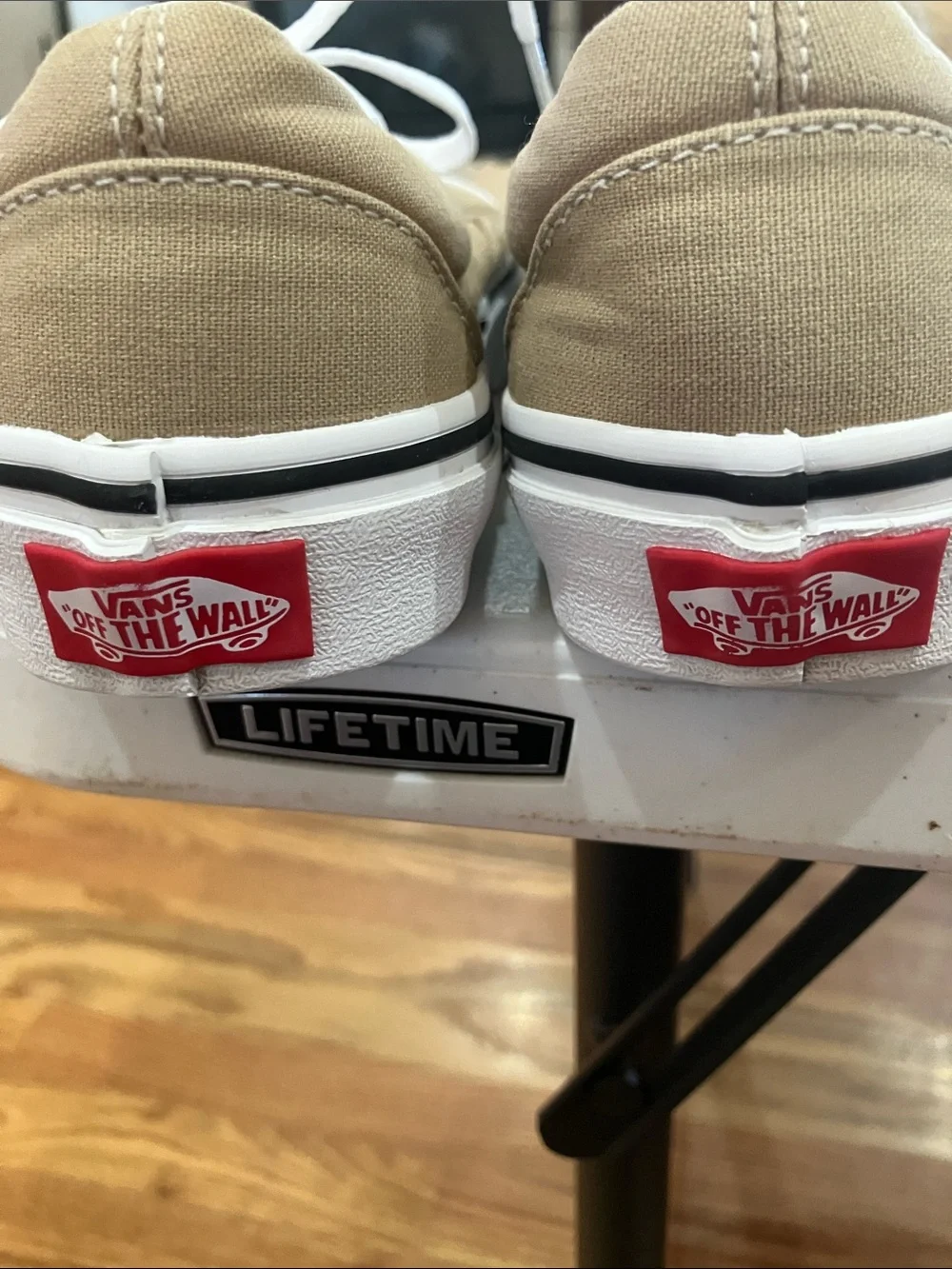 Vans Kids Canvas Lace-Up Sneakers in Beige with White Accents Sz 3.5 EUC